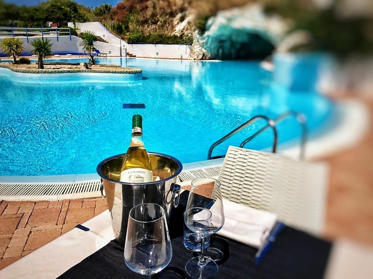 Charme Suite B&B Experience Santa Teresa Gallura Εξωτερικό φωτογραφία